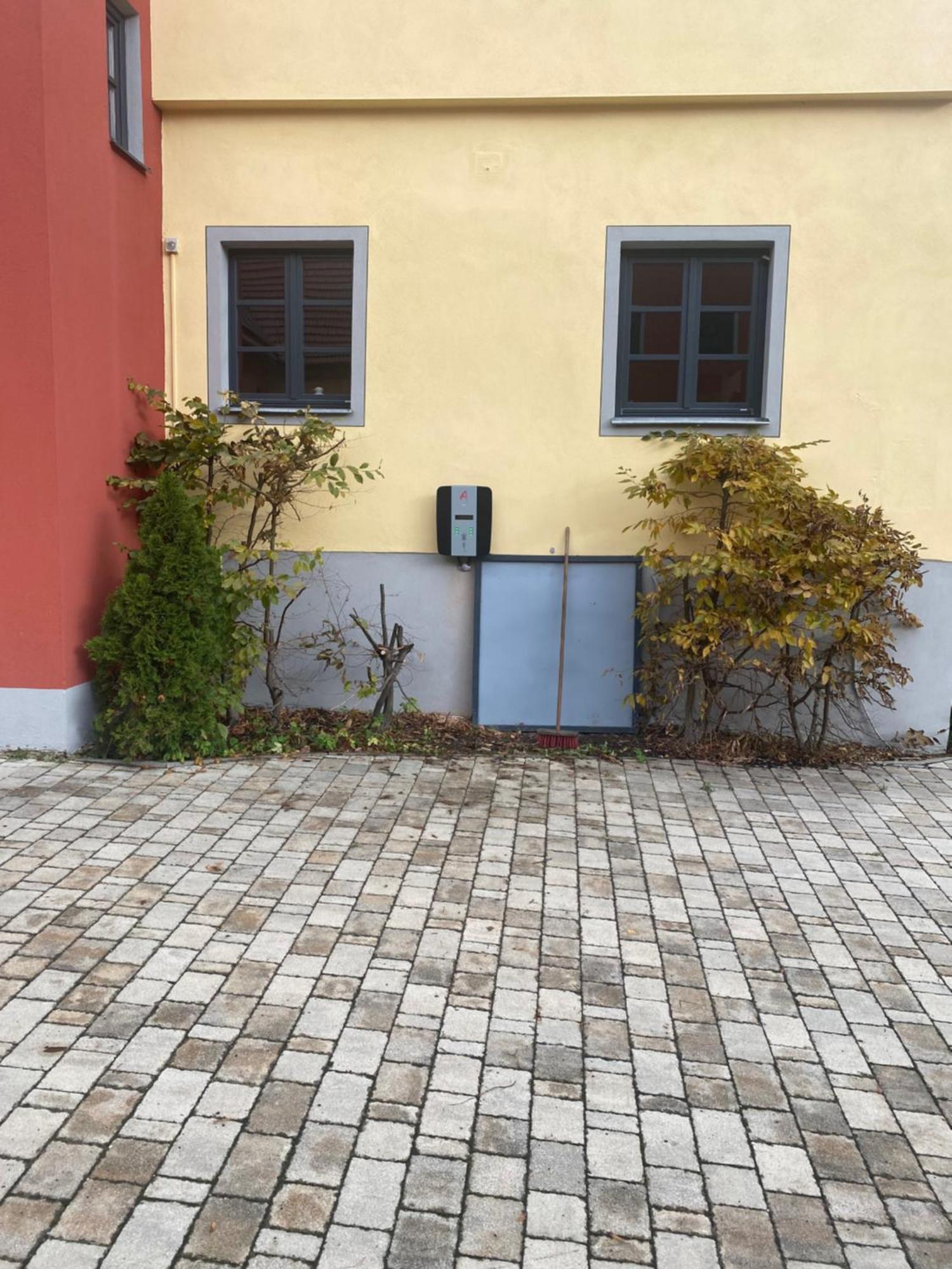 Hotel-Gasthof Zur Post Velburg Dış mekan fotoğraf